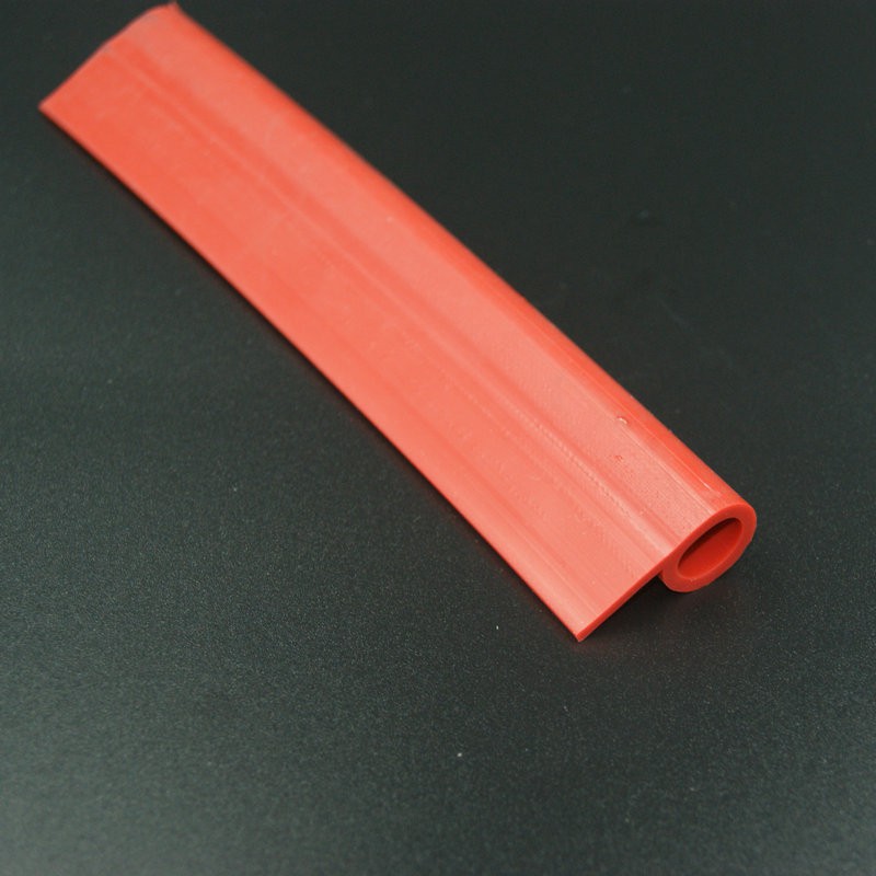 Kantsnyrting og mótunarefni úr gúmmíi